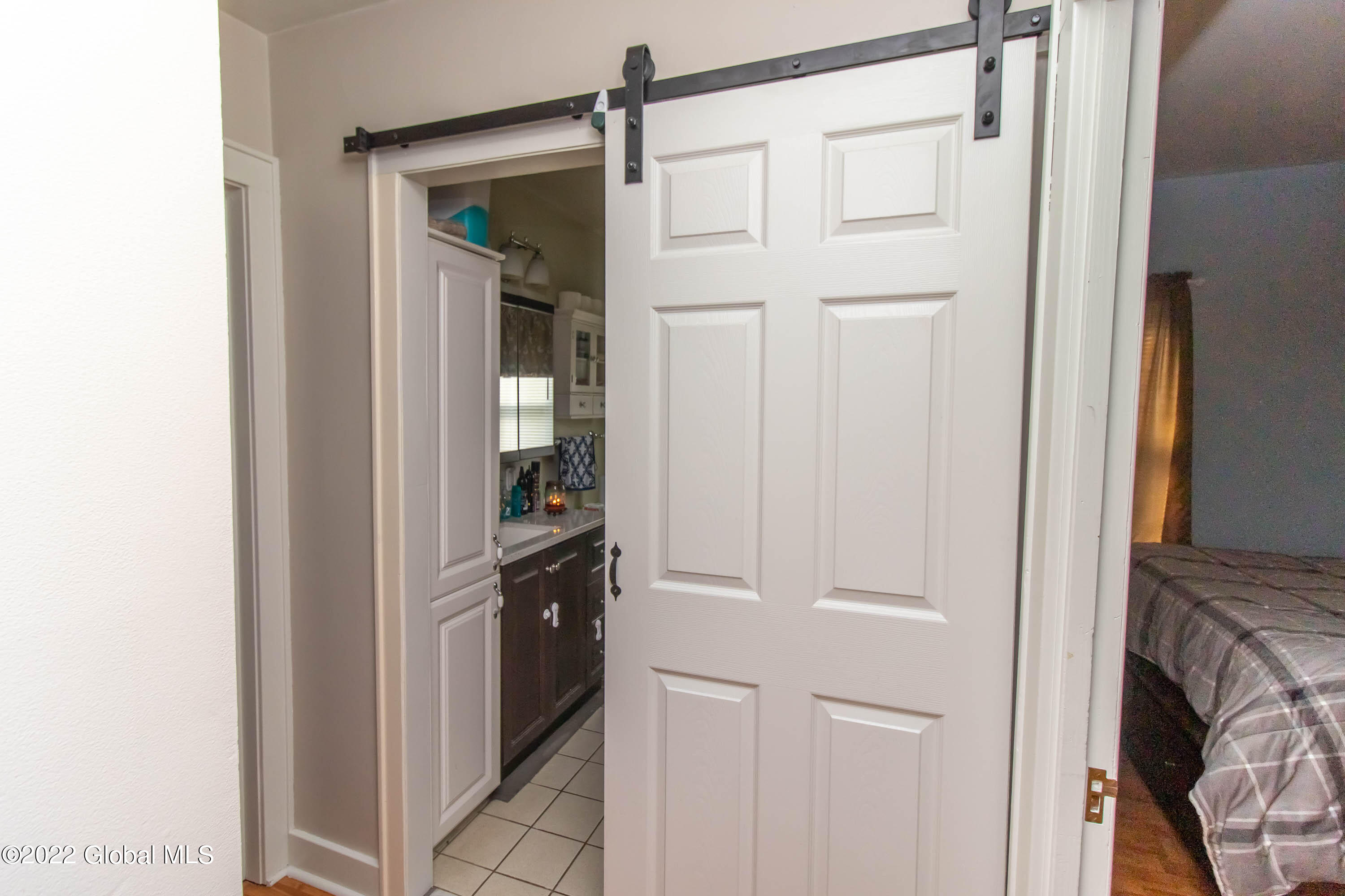 2049 Careleon Road Schenectady, NY 12303 - Photo 9 of 22 2049 Careleon-28