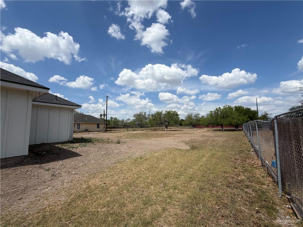12 East North Road Weslaco, TX 78599 - Photo 3 of 5