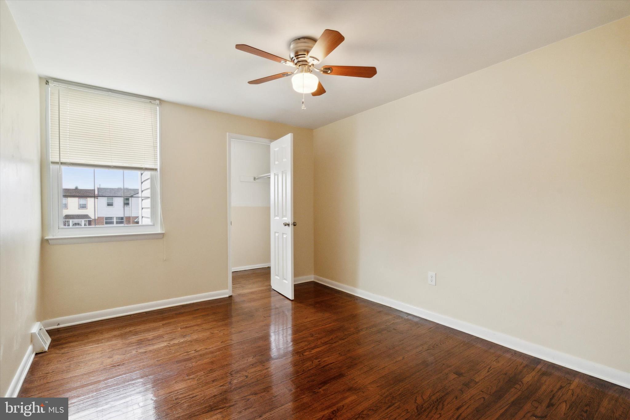 4417 Crossland Road Philadelphia, PA 19154 - Photo 30 of 34 2nd bedroom with walkin closet