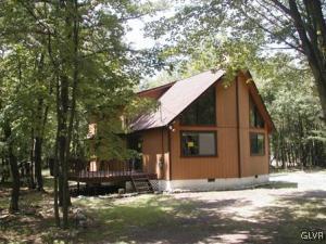 137 Buckhill Road Albrightsville, PA 18210 - Photo 1 of 1 Front