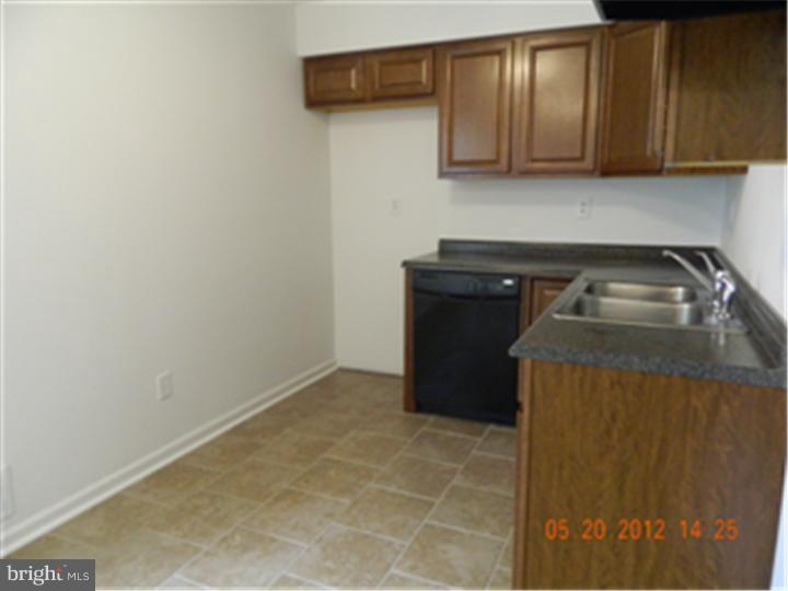 107 Presidential Drive Sicklerville, NJ 08081 - Photo 3 of 21