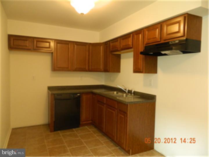 107 Presidential Drive Sicklerville, NJ 08081 - Photo 4 of 21