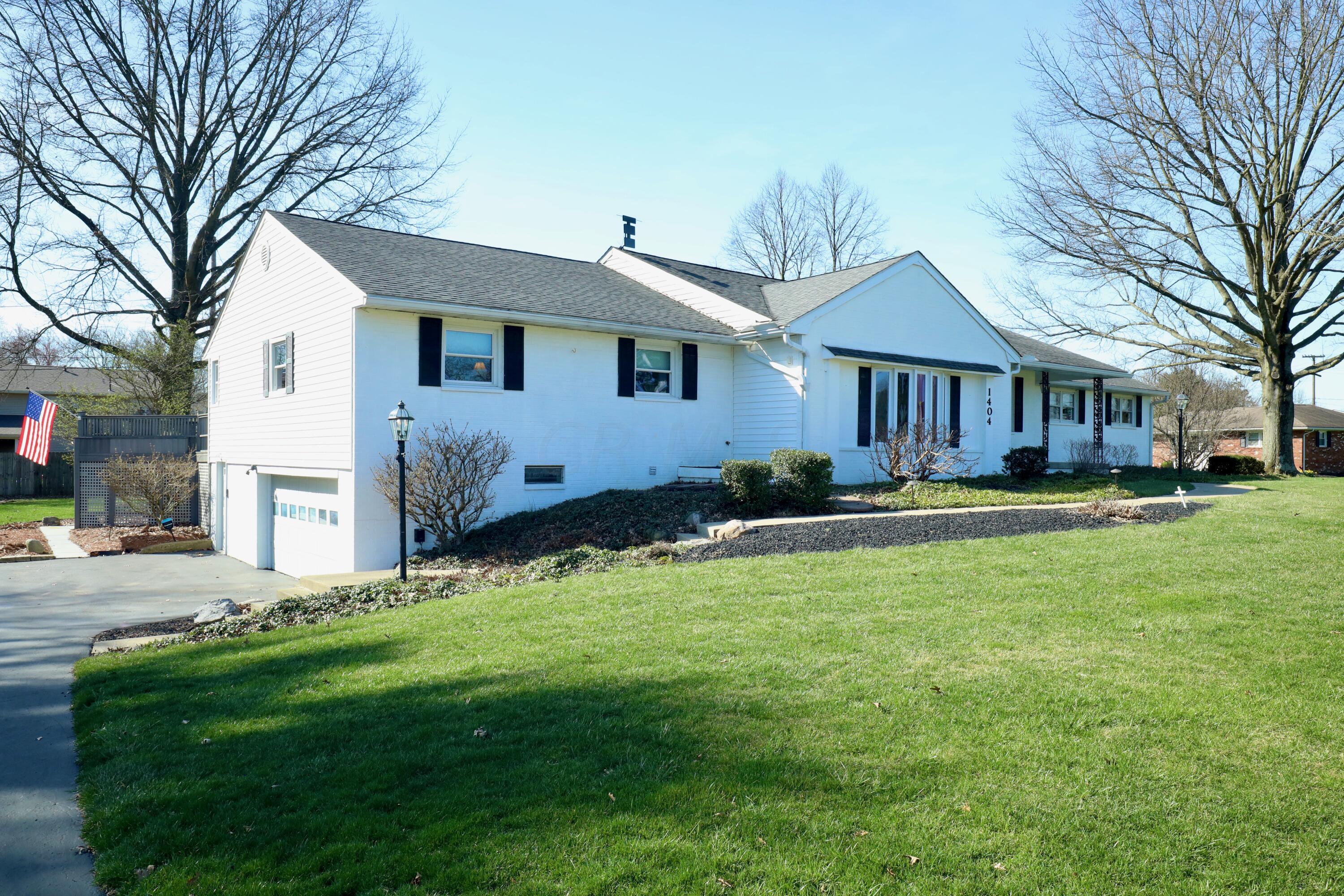 1404 Wheeling Rd NE - 44