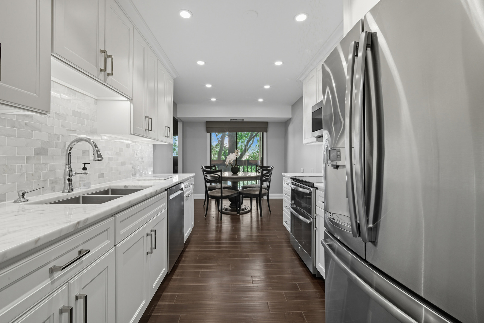 3741 Mission Hills Road, Unit 110 Northbrook, IL 60062 - Photo 2 of 21