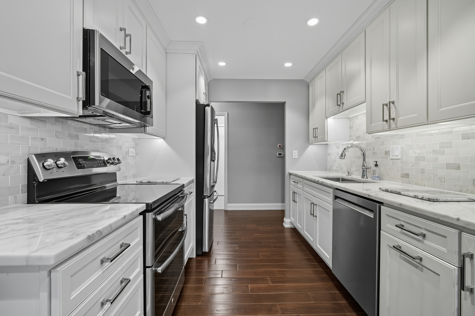 3741 Mission Hills Road, Unit 110 Northbrook, IL 60062 - Photo 4 of 21