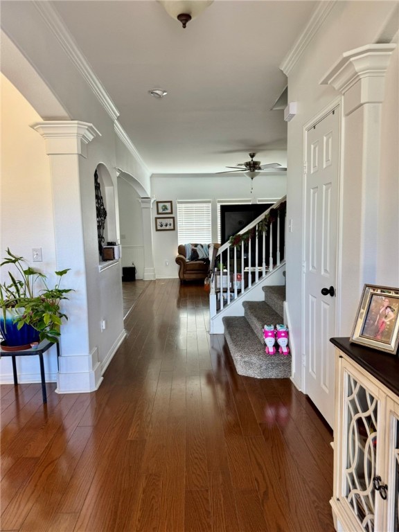 2106 Halcon Street Corpus Christi, TX 78414 - Photo 7 of 23 a living room with furniture and wooden floor