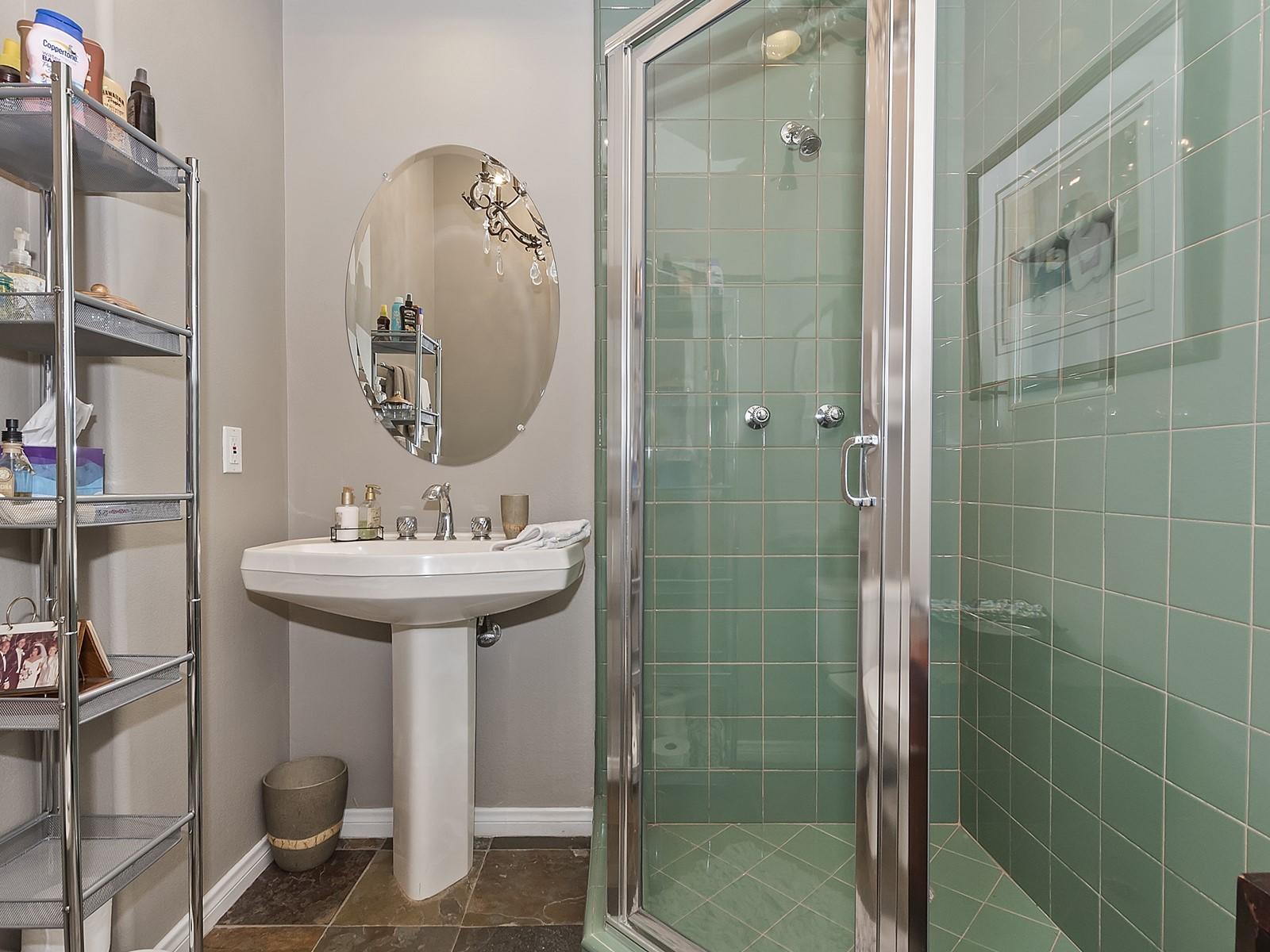 3 Sherwood Road Rancho Mirage, CA 92270 - Photo 22 of 43 022_Bathroom
