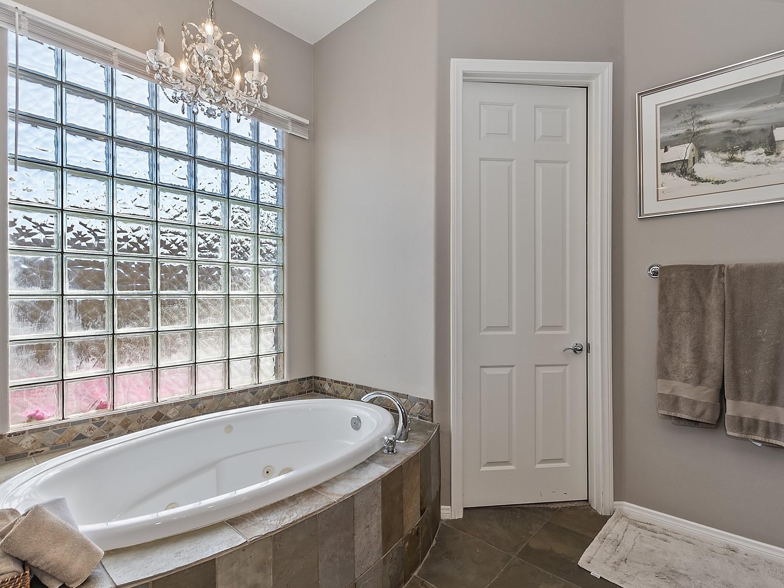 3 Sherwood Road Rancho Mirage, CA 92270 - Photo 28 of 43 028_Master Bathroom