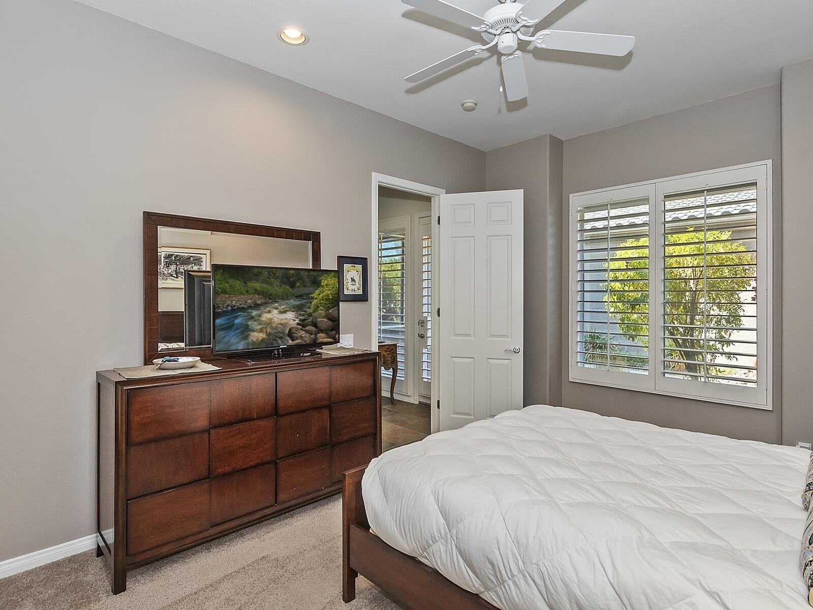 3 Sherwood Road Rancho Mirage, CA 92270 - Photo 35 of 43 035_Bedroom