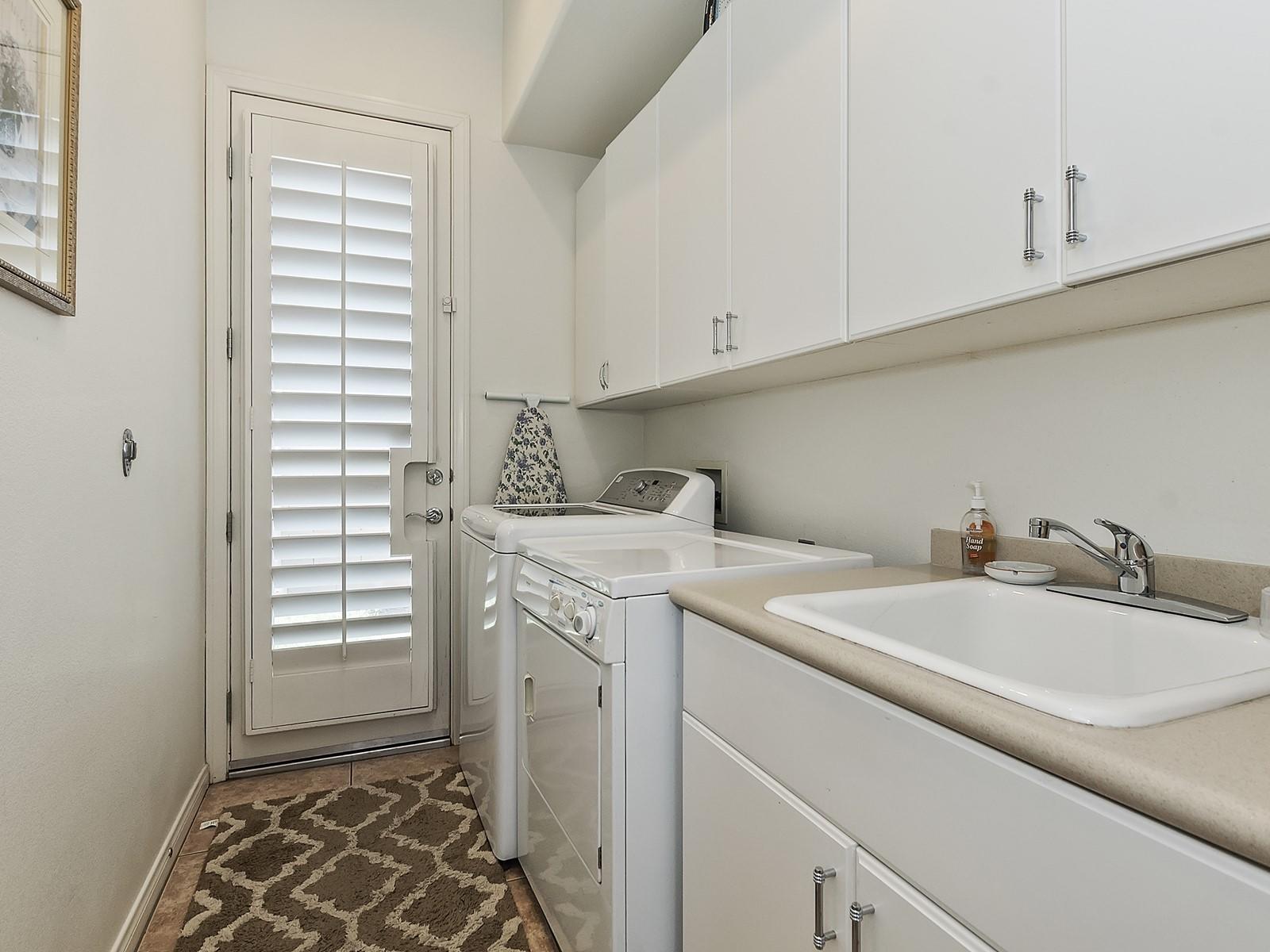 3 Sherwood Road Rancho Mirage, CA 92270 - Photo 36 of 43 036_Laundry Room
