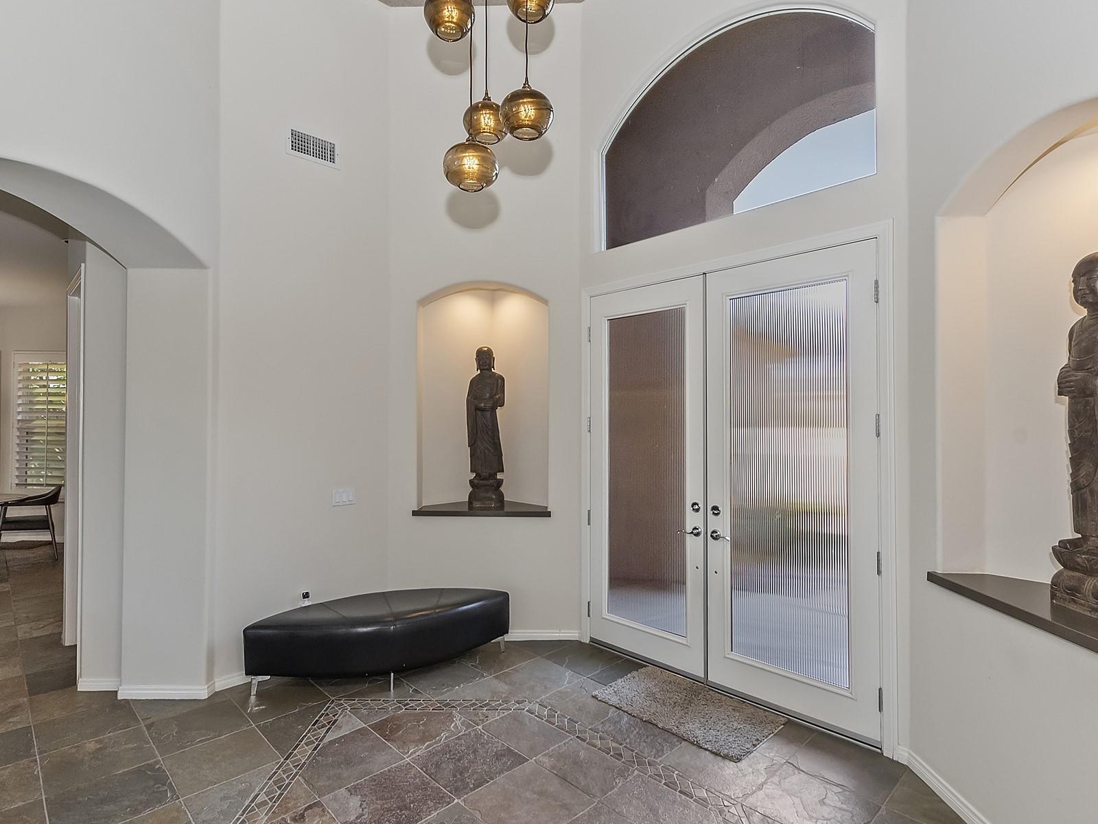 3 Sherwood Road Rancho Mirage, CA 92270 - Photo 7 of 43 007_Foyer