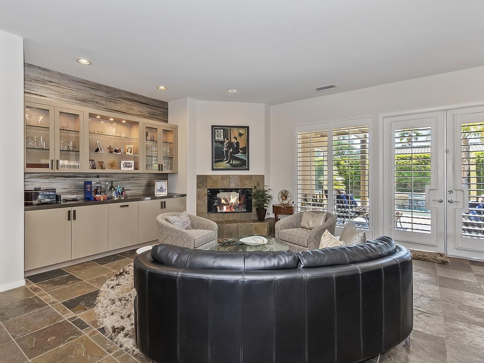 3 Sherwood Road Rancho Mirage, CA 92270 - Photo 8 of 43 008_Living Room