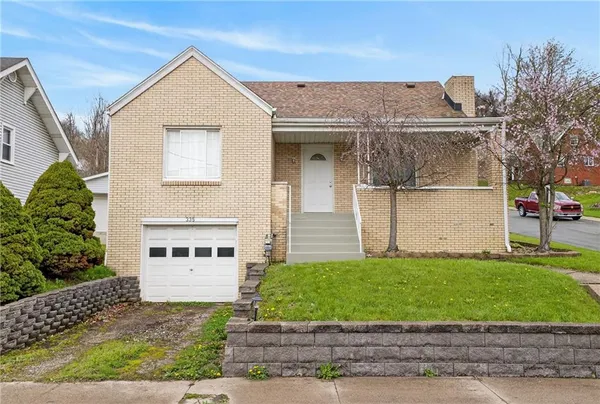 $249,900 | 335 East Pike Street, Houston, PA 15342