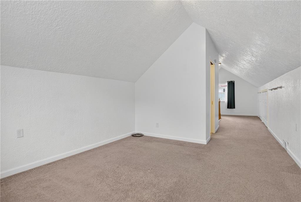 335 East Pike Street Houston, PA 15342 - Photo 31 of 48