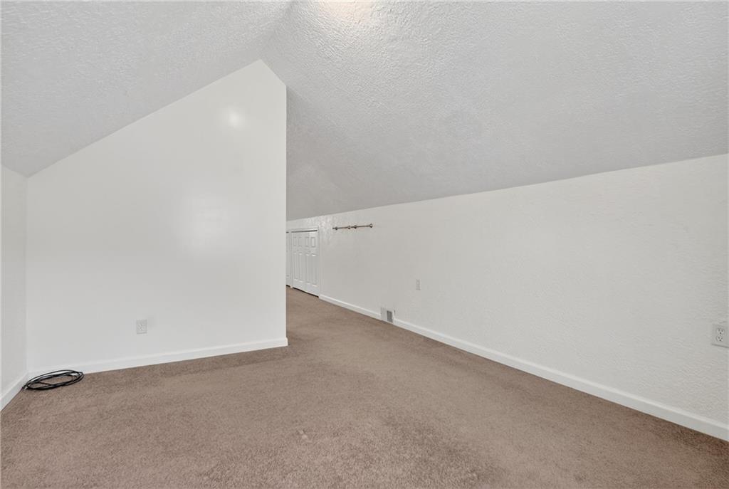 335 East Pike Street Houston, PA 15342 - Photo 32 of 48