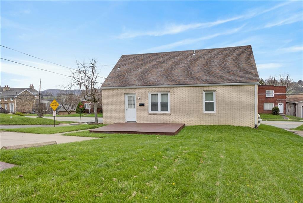 335 East Pike Street Houston, PA 15342 - Photo 37 of 48