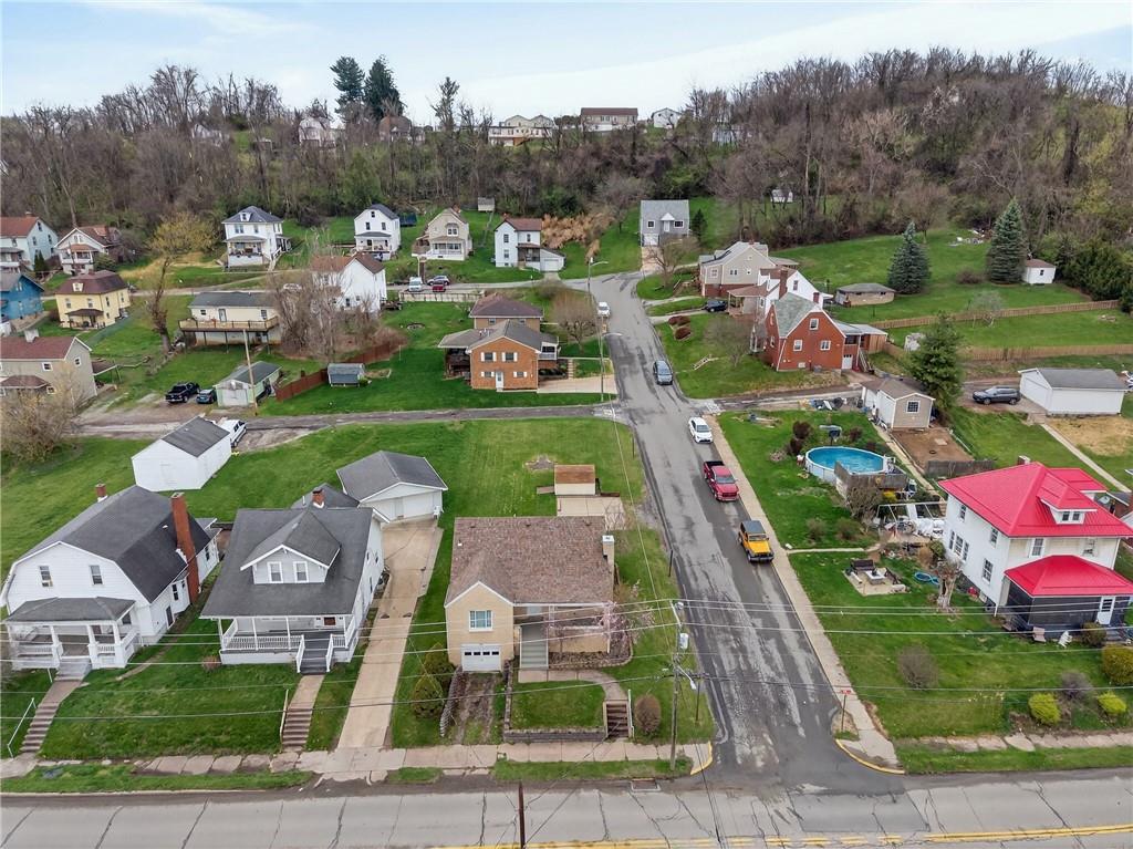 335 East Pike Street Houston, PA 15342 - Photo 41 of 48