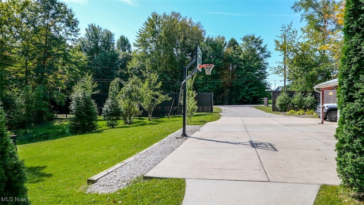 17808 Nash Road Middlefield, OH 44062 - Photo 12 of 43 Surrounding community