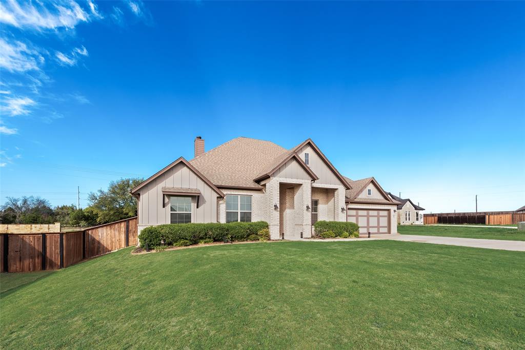 101 Oxford Court Weatherford, TX 76088 - Photo 3 of 35