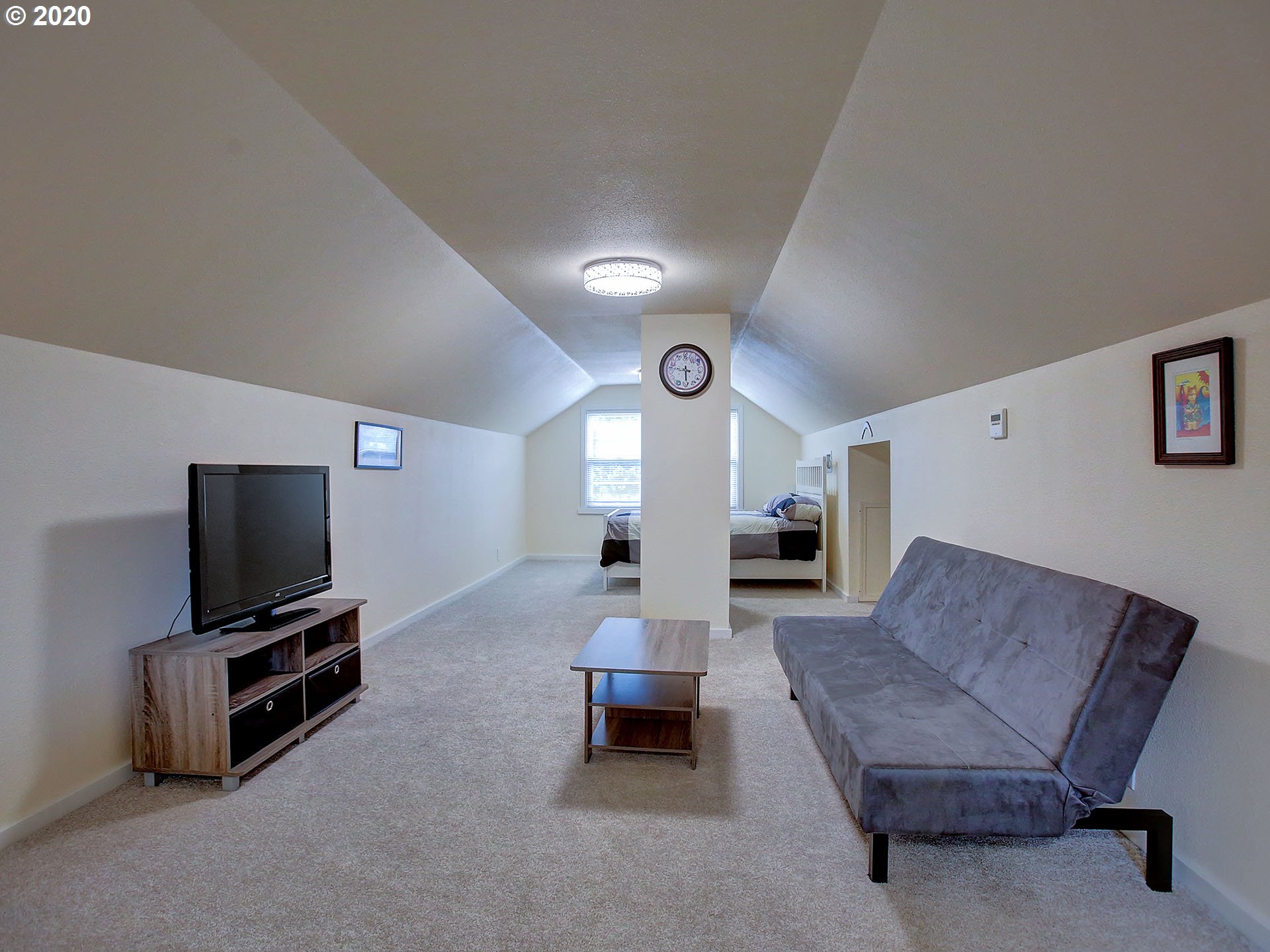 1027 Southwest Moss Street Portland, OR 97219 - Photo 12 of 29 Gallery Image 12