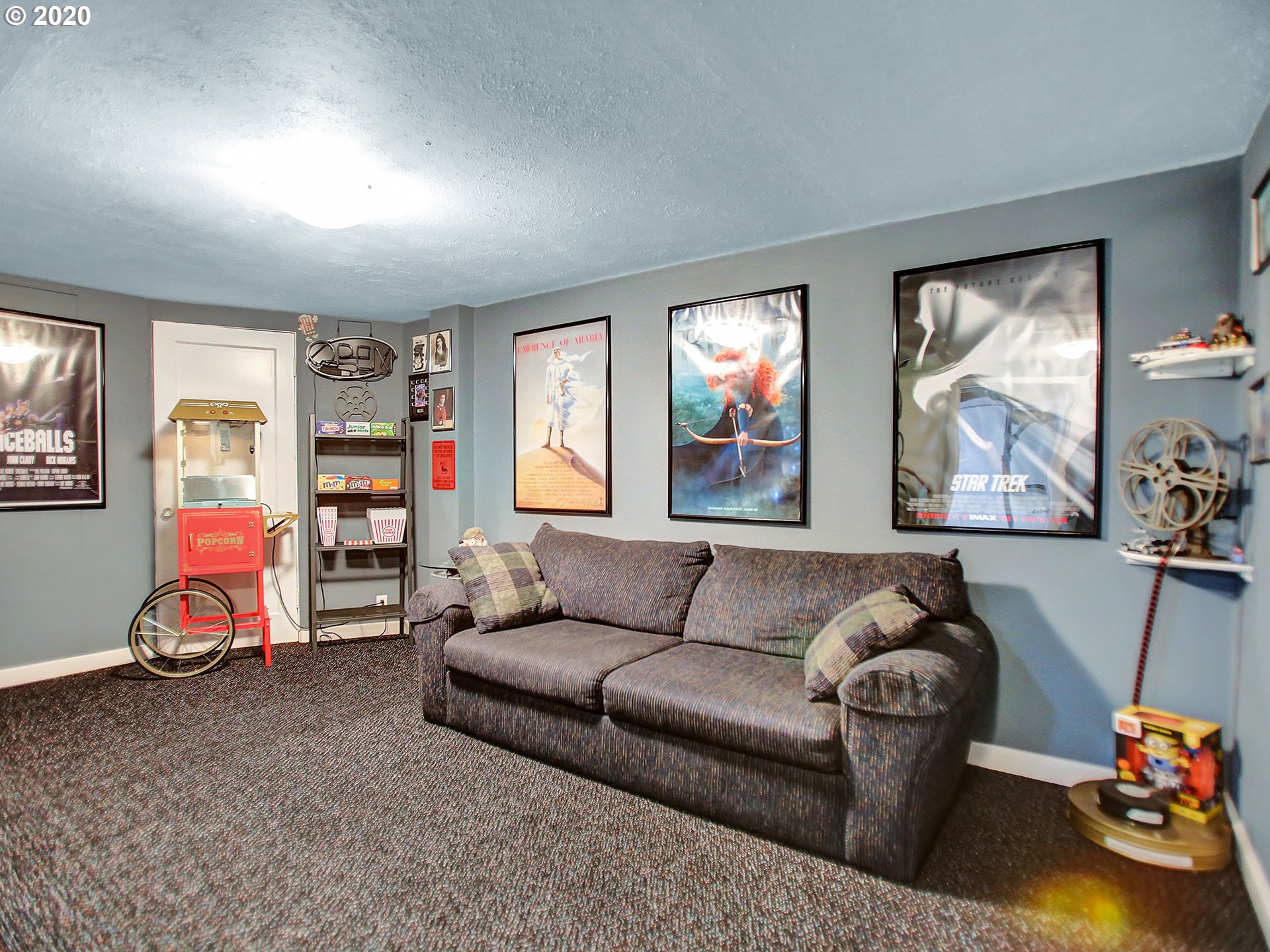1027 Southwest Moss Street Portland, OR 97219 - Photo 20 of 29 Gallery Image 20