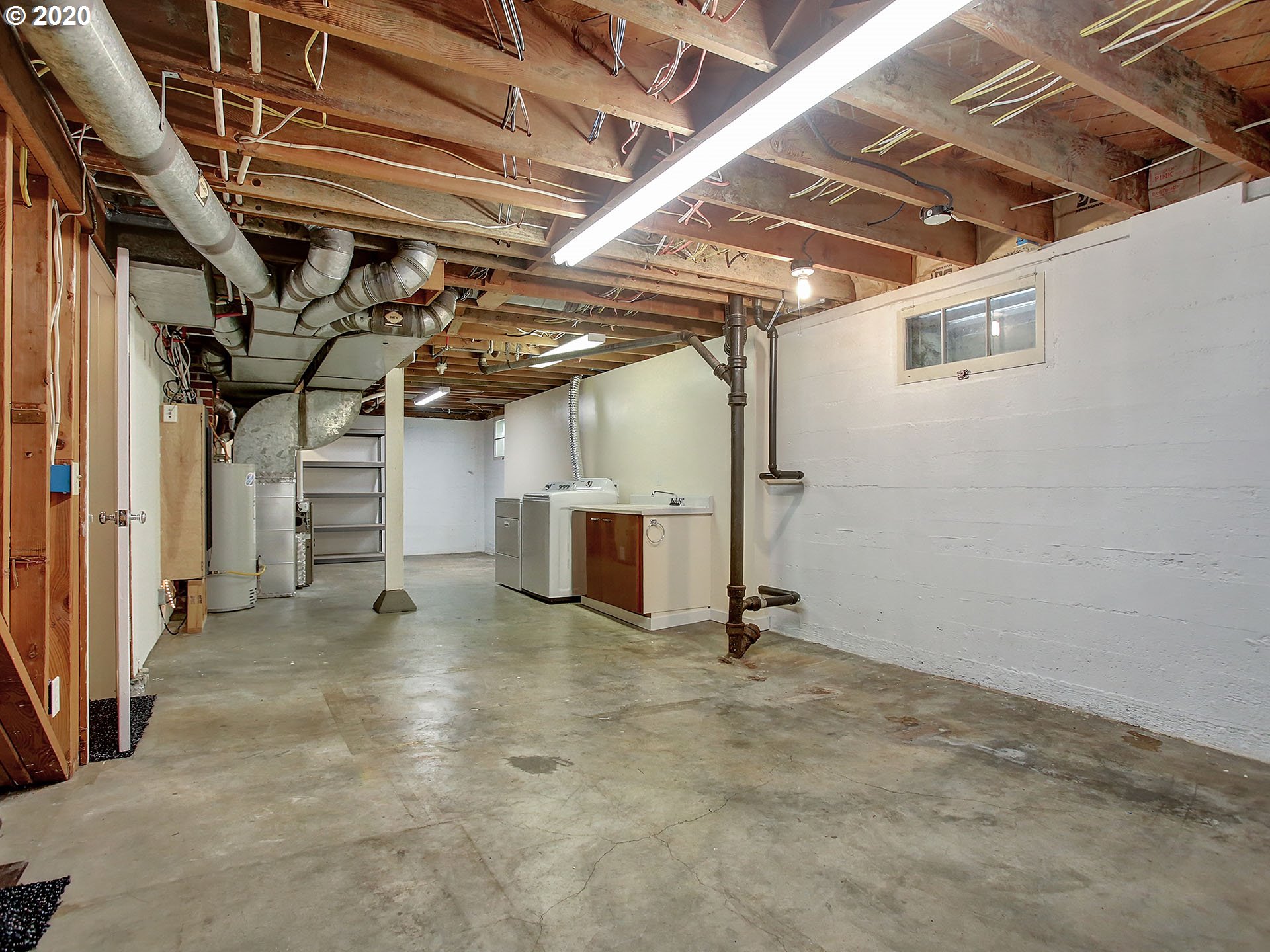 1027 Southwest Moss Street Portland, OR 97219 - Photo 24 of 29 Gallery Image 24