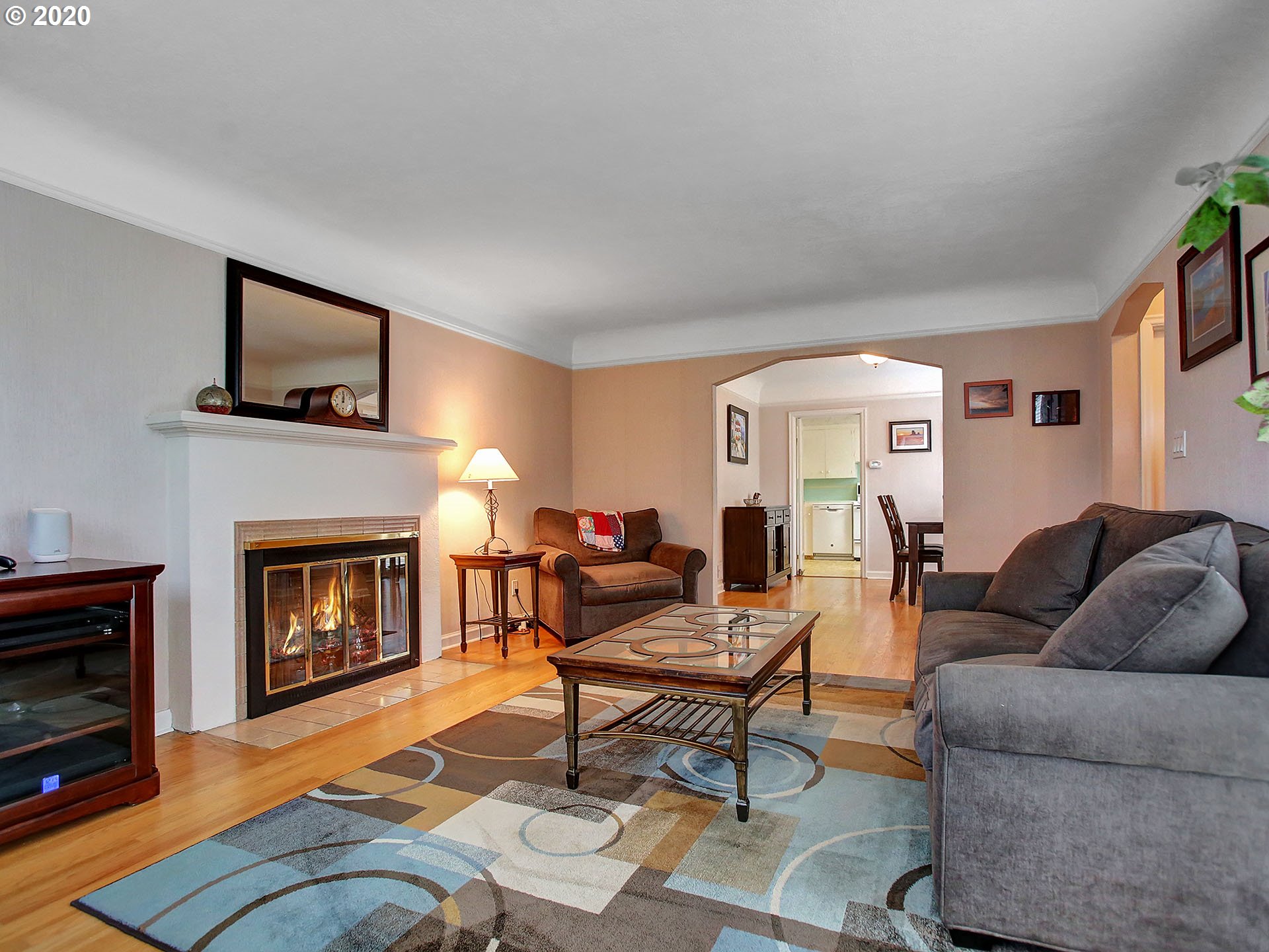 1027 Southwest Moss Street Portland, OR 97219 - Photo 6 of 29 Gallery Image 6