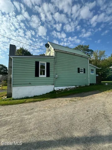 $62,000 | 37 1/2 West Street, Whitehall, NY 12887
