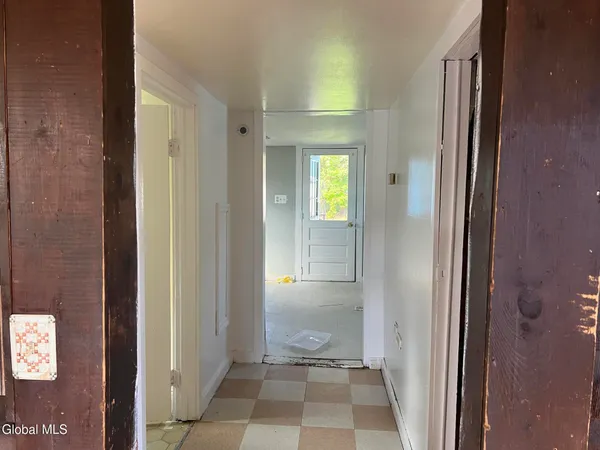 $62,000 | 37 1/2 West Street, Whitehall, NY 12887