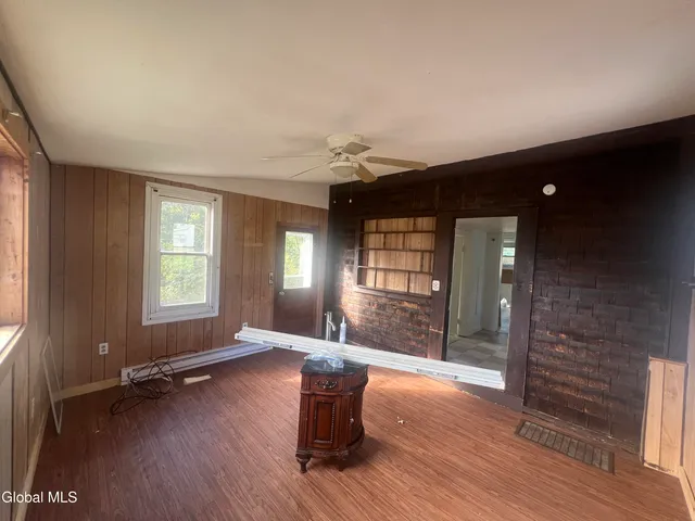 $62,000 | 37 1/2 West Street, Whitehall, NY 12887