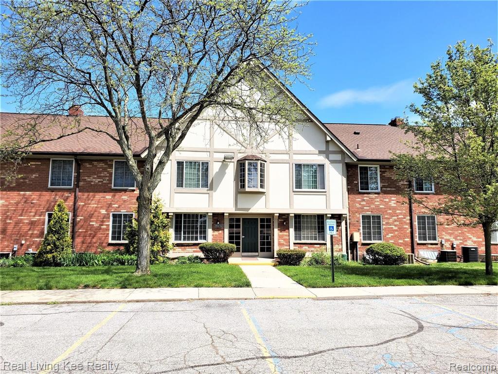 30252 Southfield Road, Unit A183 Southfield, MI 48076 - Photo 1 of 11