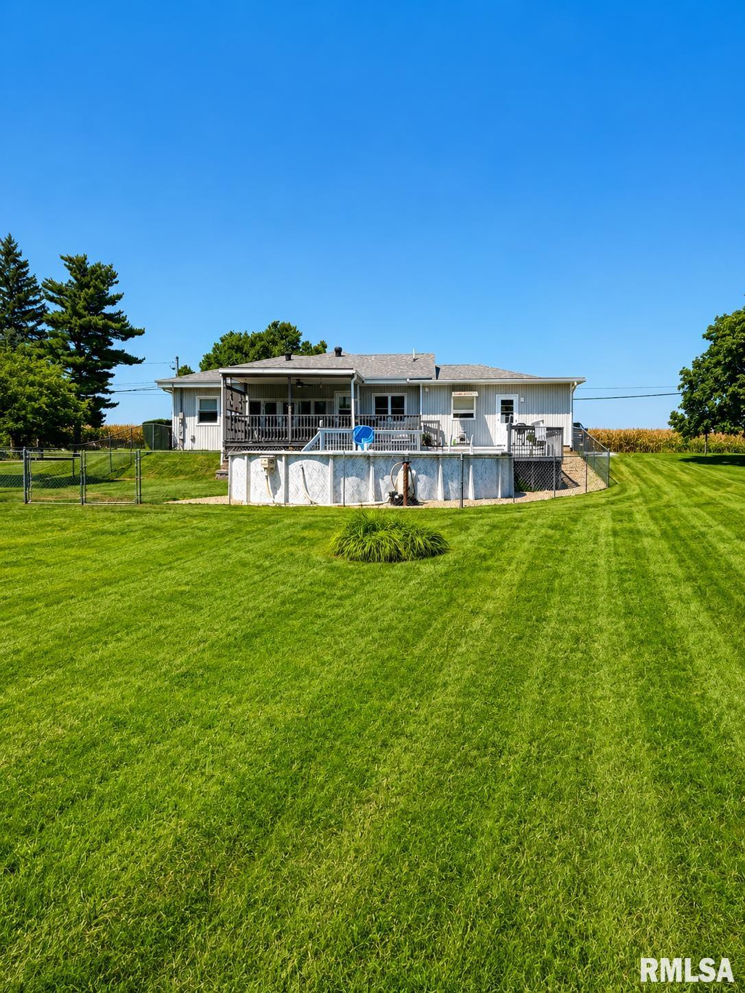 2327 Mound Road Jacksonville, IL 62650 - Photo 19 of 23 Gallery Image 19