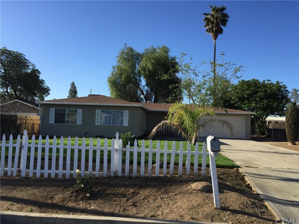 109 West Metz Road Perris, CA 92571 - Photo 1 of 1