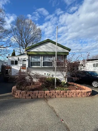 $189,900 | 261 Newbury Street, Unit 17A, Peabody, MA 01960