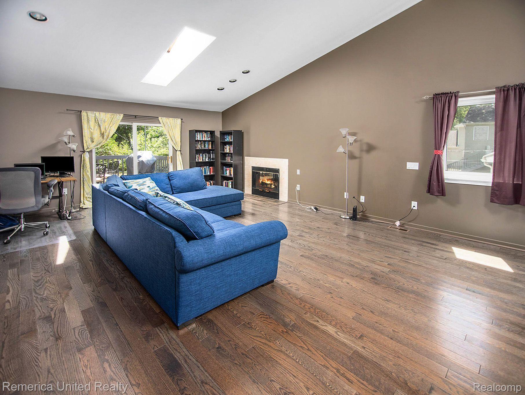 153 Riviera Terrace Waterford, MI 48328 - Photo 11 of 25 Gallery Image 11