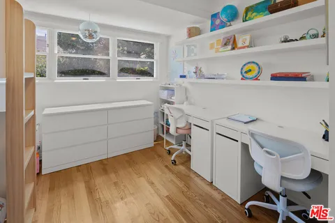 $2,650,000 | 4200 Mentone Avenue, Culver City, CA 90232