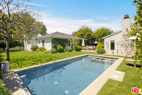 $2,650,000 | 4200 Mentone Avenue, Culver City, CA 90232