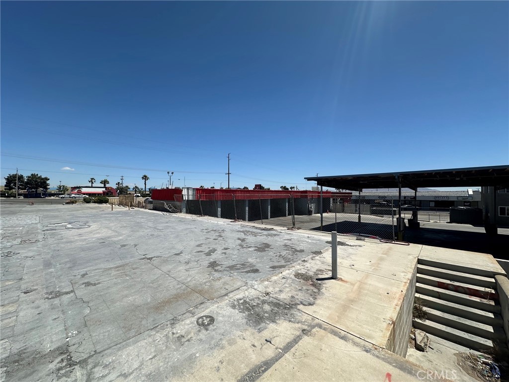 17153 Bear Valley Road Hesperia, CA 92345 - Photo 6 of 9 a view of a terrace
