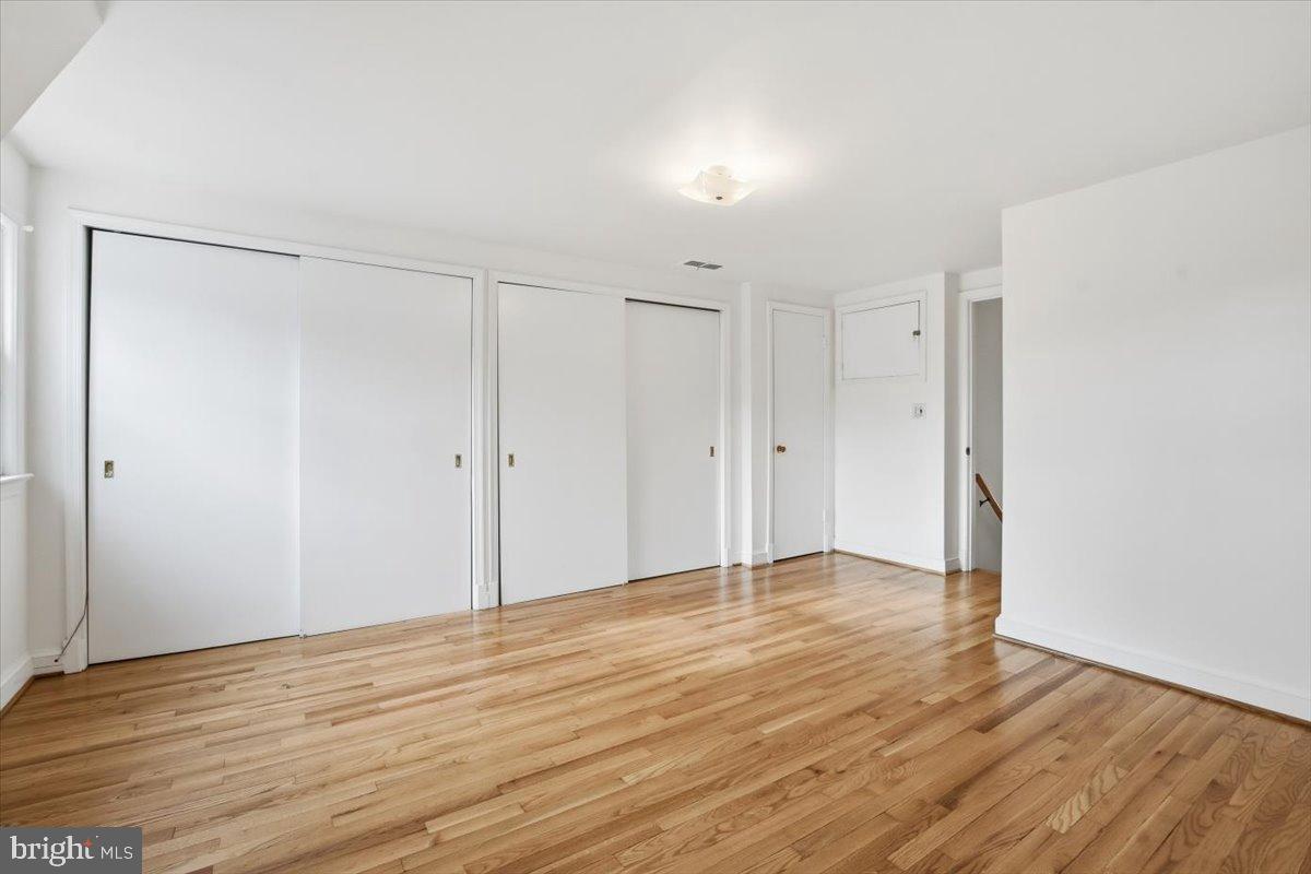 47 Fort Williams Parkway Alexandria, VA 22304 - Photo 11 of 19 Spacious, sunlit room with elegant flooring.