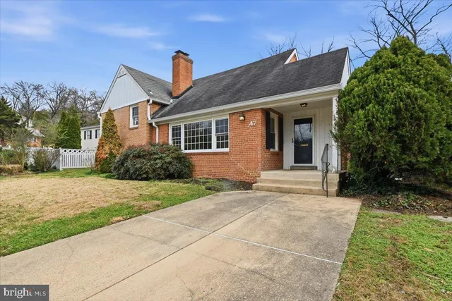 $3,900 | 47 Fort Williams Parkway, Alexandria, VA 22304