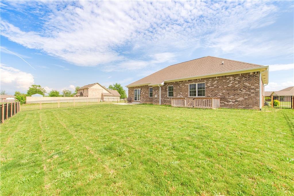 108 Gale Road Danville, IN 46122 - Photo 3 of 32 Gallery Image 3