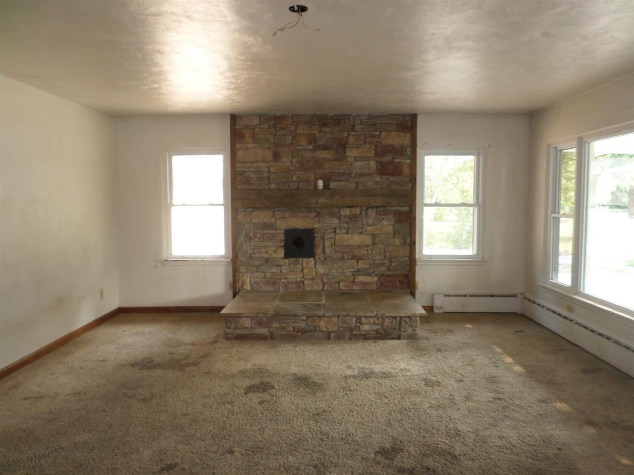 56974 Ash Road Elkhart, IN 46516 - Photo 2 of 24 Gallery Image 2