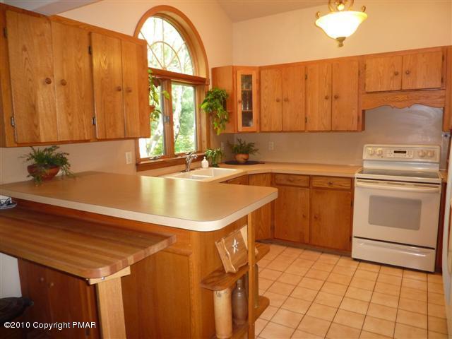 6379 B Five Springs Road Stroudsburg, PA 18360 - Photo 7 of 39 Kitchen with Tile Floors
