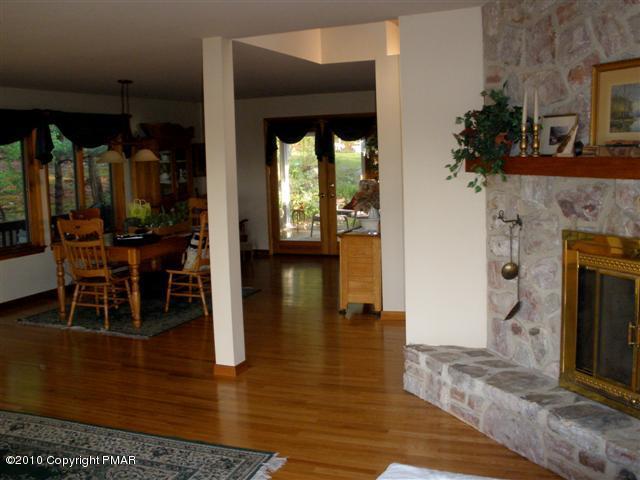6379 B Five Springs Road Stroudsburg, PA 18360 - Photo 39 of 39 Open Floor Plan