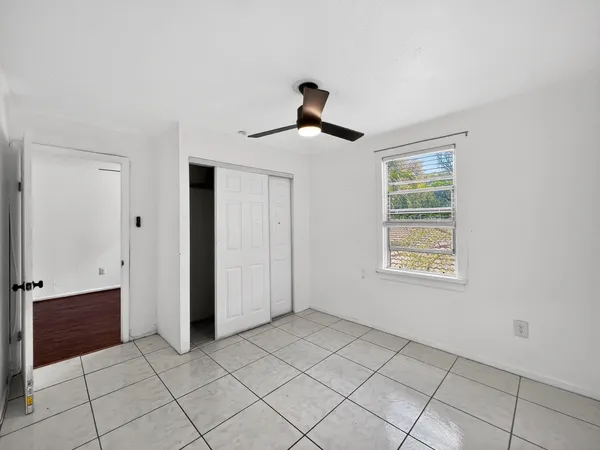 $1,975 | 1857 Buchanan Street, Unit 7, Hollywood, FL 33020