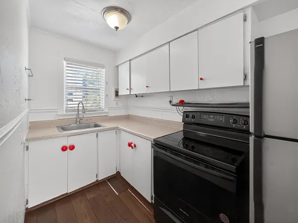 $1,975 | 1857 Buchanan Street, Unit 7, Hollywood, FL 33020