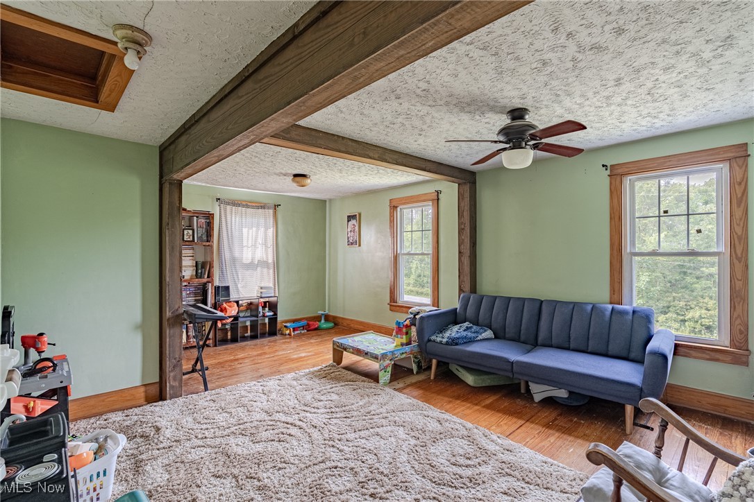 13914 Aquilla Road Burton, OH 44021 - Photo 14 of 35 Gallery Image 14