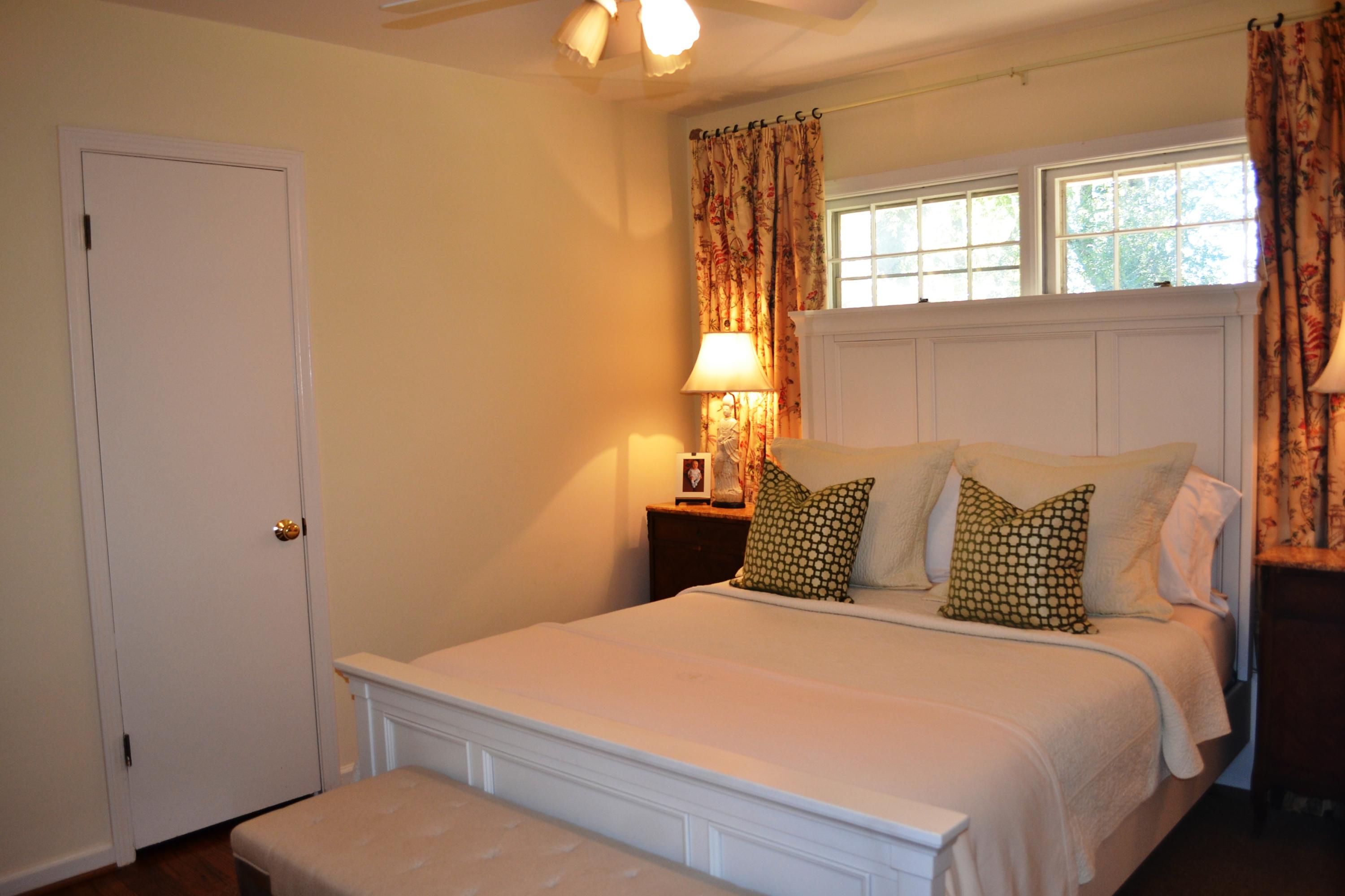 214 Hardy Road Lookout Mountain, GA 30750 - Photo 18 of 27 Guest bedroom 2