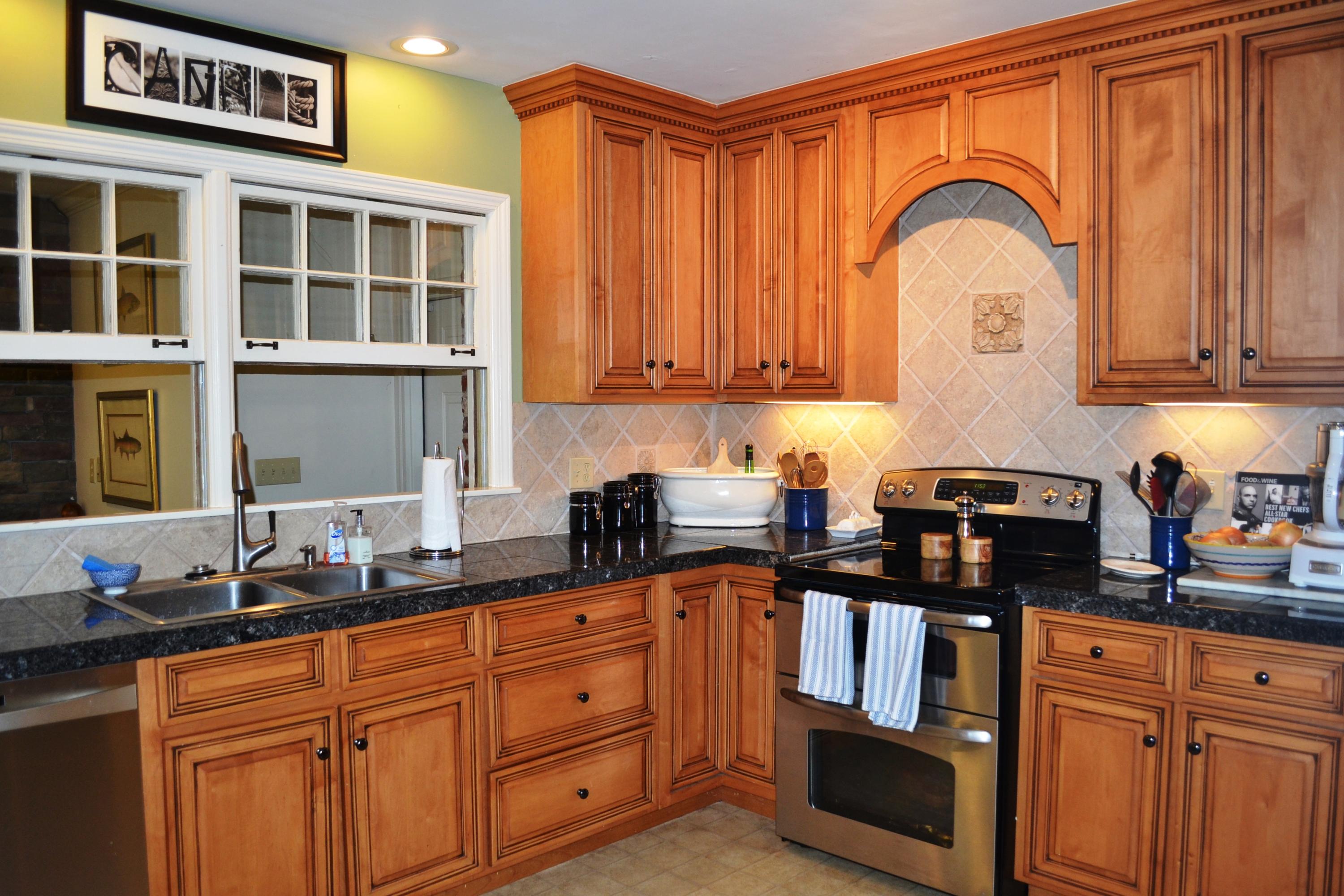 214 Hardy Road Lookout Mountain, GA 30750 - Photo 8 of 27 Kitchen 2