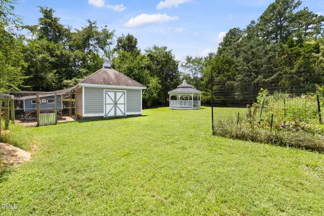 $895,000 | 201 Weathervane Drive, Carrboro, NC 27510